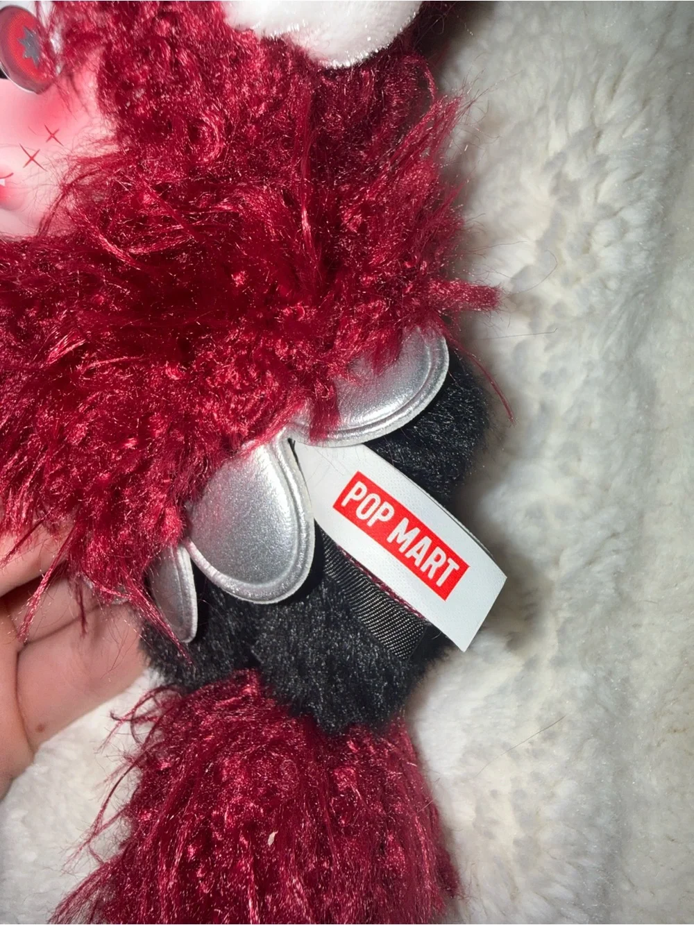 Skullpanda chomp; New red doll pop mart